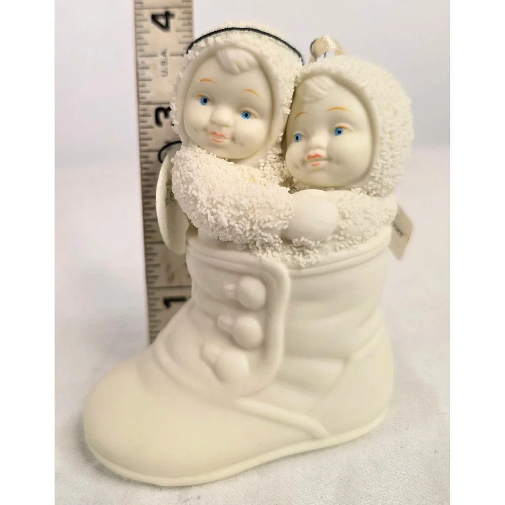 Dept 56 Snowbabies Nine Ten You're My Best Friend Bisque Bootiebaby Ornament